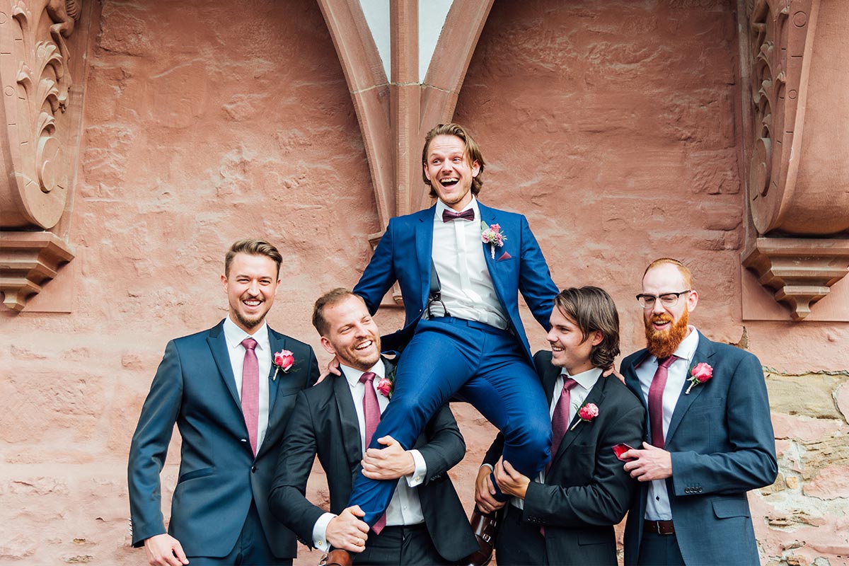 Bräutigam Best Men Gruppenfotos - Schloss Burgau